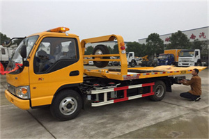 陇南哪里有拖车服务